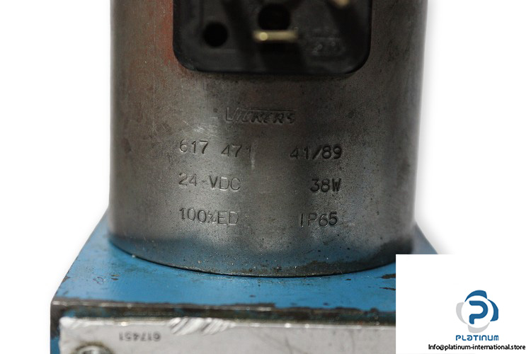 vickers-DG4V-5-2ALJ-M-U-H-6-20-solenoid-operated-directional-valve-used-2