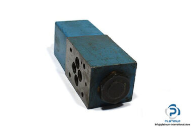 vickers-dg4v-3-2a-m-u-h-60-en9-solenoid-operated-directional-valve-3