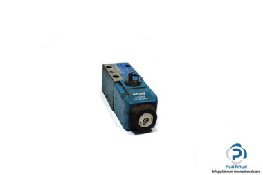 vickers-DG4V-3-2A-M-U-H- 60-EN9-solenoid-operated-directional-valve