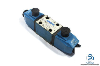 Vickers-DG4V-3-2N-M-U-A-7-30-solenoid-operated-directional-valve