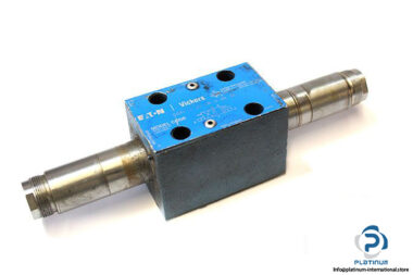 vickers-DG4V-3-2N-VM-U-B6-60-solenoid-operated-directional-valve
