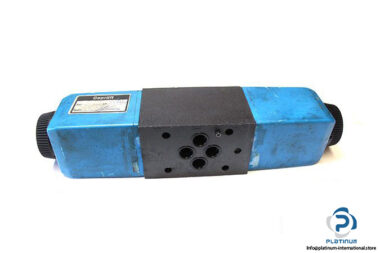 vickers-dg4v-3-6c-vm-u-h7-60-solenoid-operated-directional-valve-3