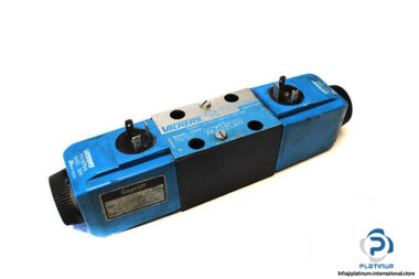 vickers-DG4V-3-6C-VM-U-H7-60-solenoid-operated-directional-valve