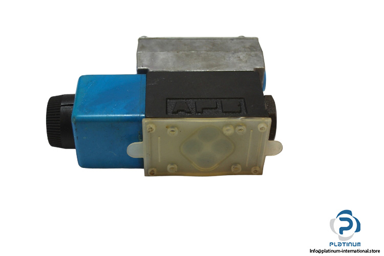 vickers-dg4v-3s-2a-m-fw-b5-60-en75-solenoid-operated-directional-valve-3