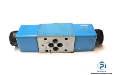 vickers-dg4v-3s-6c-m-u-a5-60-solenoid-operated-directional-valve-3