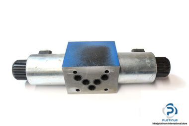 vickers-dg4v-5-52cj-m-u-h6-20-solenoid-operated-directional-valve-3