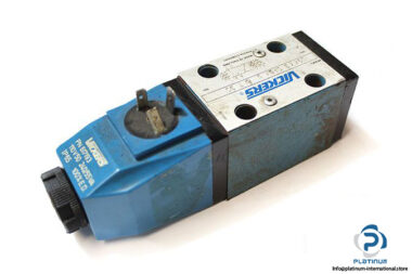 vickers-dg4v3-oalm-u-a-7-30-solenoid-operated-directional-valve