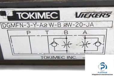 vickers-dgmfn-3-y-a2w-b2w-20-ja-flow-control-valve-1