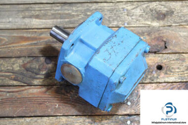 vickers-gpa3-63-e-22r-internal-gear-pump-1