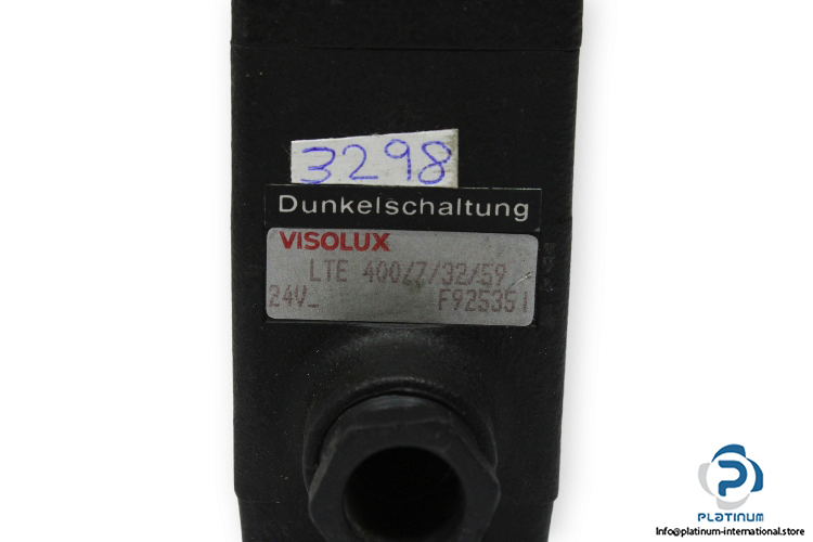 visolux-LTE-400_7_32_59-photoelectric-sensor-used-2
