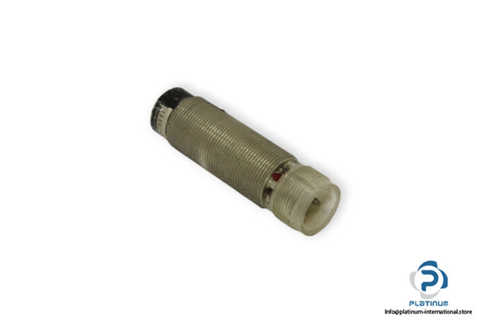 visolux-NT-10-2084_33KS4-photoelectric-sensor-used