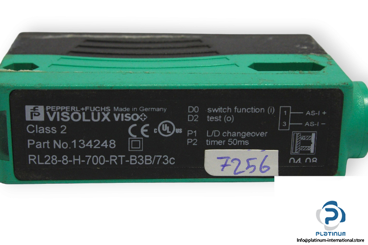 visolux-RL28-8-H-700-RT-B3B_73C-background-suppression-sensor-used-2