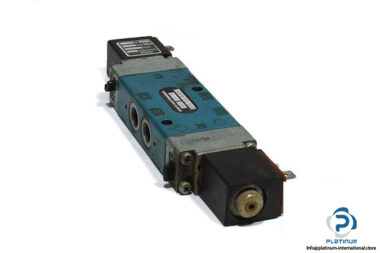 wabco-572-720-528-0-double-solenoid-valve-1