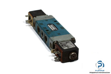 Wabco-572-720-528-0-double-solenoid-valve