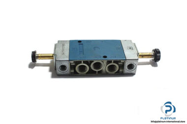 wabco-5726235220-double-solenoid-valve-1