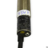 wenglor-TC44NDS319-photoelectric-diffuse-sensor-used-4