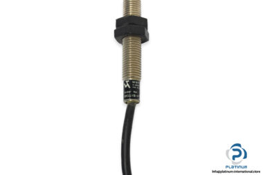 wenglor-im02vb-p12-inductive-proximity-sensor-2-2