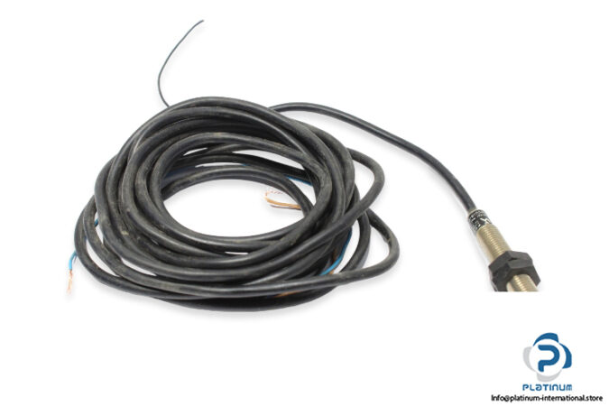 wenglor-IM02VB-P12-inductive-proximity-sensor