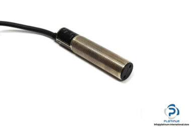 WENGLOR-UC66PB-PHOTOELECTRIC-DIFFUSE-REFLECTIVE-SENSOR3_675x450.jpg