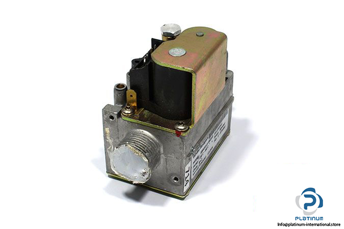 white-rodgers-ebr2012-98310-with-male-connection-gas-valve-1