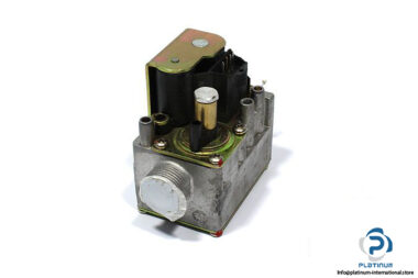 white-rodgers-ebr2012-98310-with-male-connection-gas-valve