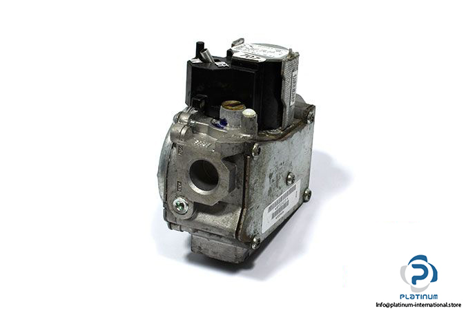 white-rodgers-ef32cw210-36j24-618-gas-valve-1