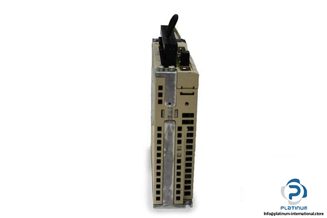 YASKAWA-SGDV-1R6AE1A-SERVO-DRIVE3_675x450.jpg