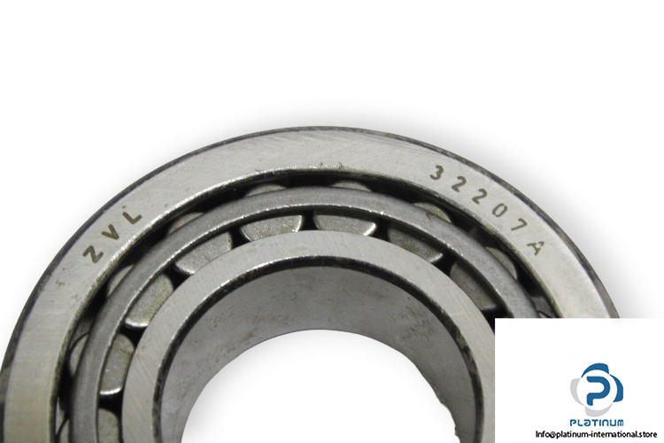 zvl-32207-A-tapered-roller-bearing-1