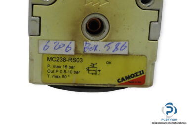 camozzi-MC238-RS03-pressure-regulator-used-2