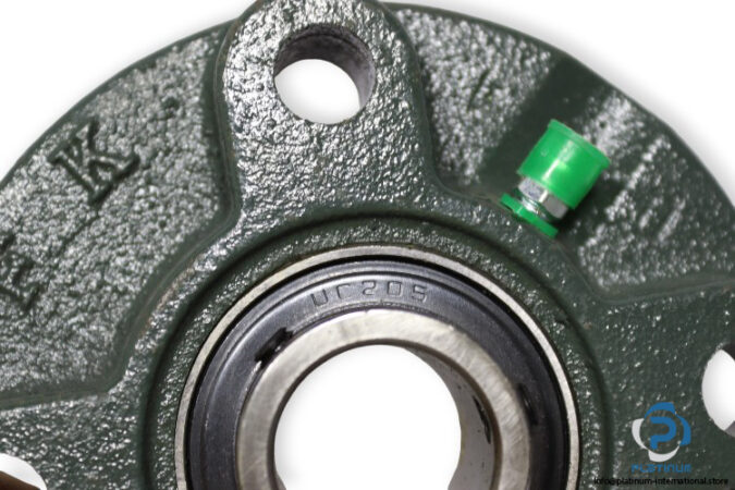 fk-UCFC205-round-flange-ball-bearing-unit-(new)-1