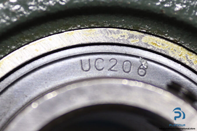 fk-UCFC206-round-flange-ball-bearing-unit-(new)-(carton)-2