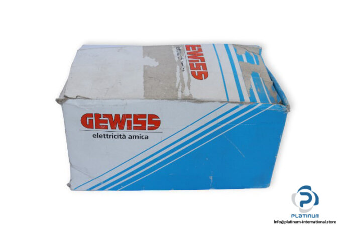 gewiss-GW66204-interlocked-socket-outlet-(new)-3