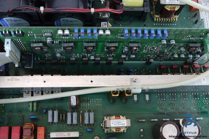 huttinger-elektronik-1258223-circuit-board-(used)-7