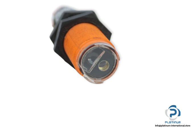 ifm-OG5056-photoelectric-diffuse-reflection-sensor-used-6