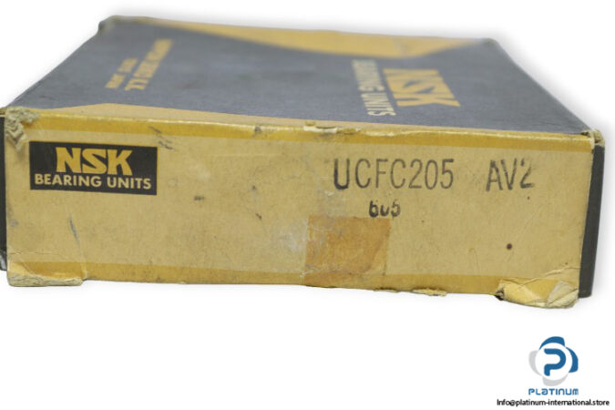 nsk-UCFC205-AV2-round-flange-ball-bearing-unit-(new)-(carton)-3