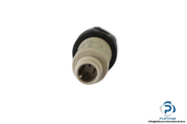 omron-E3F2-R2C4-P1-E-retroreflective-sensor-(New)-1