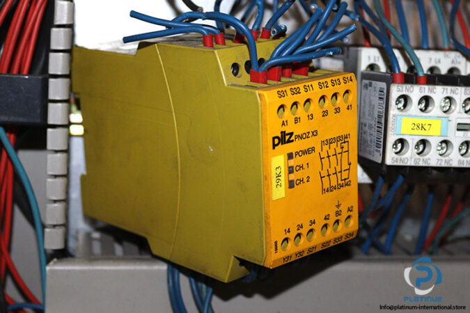 pilz-PNOZ-X3-3S-1O-safety-relay-(Used)