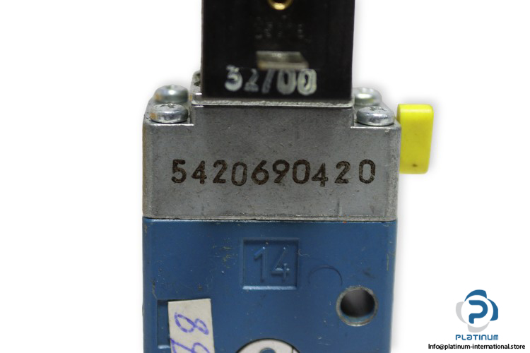 rexroth-mecman-572-705-022-0-single-solenoid-valve-used-2