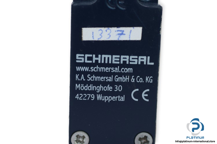 schmersal-ZS-235-11Z-M20-position-switch-(Used)-1