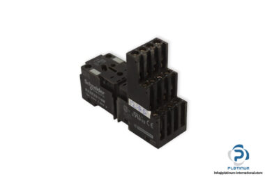 schneider-RXZE2S114M-push-in-relay-socket-(used)