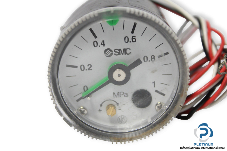 smc-GP46-pressure-gauge-with-switch-used-1
