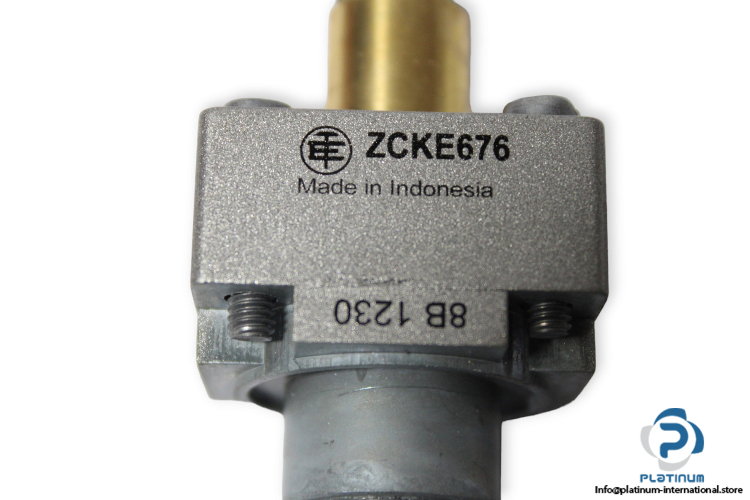 telemecanique-ZCKE676-limit-switch-new-1