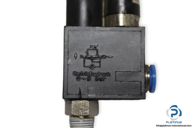 Festo-153491-pressure-regulating-valve-(used)-3