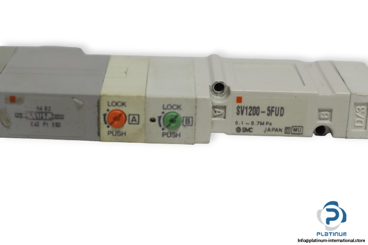 Smc-SV1200-SFUD-solenoid-valve-(used)-1