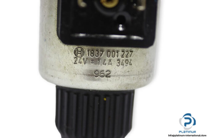 bosch-0-810-091-237-directional-control-valve-used-3