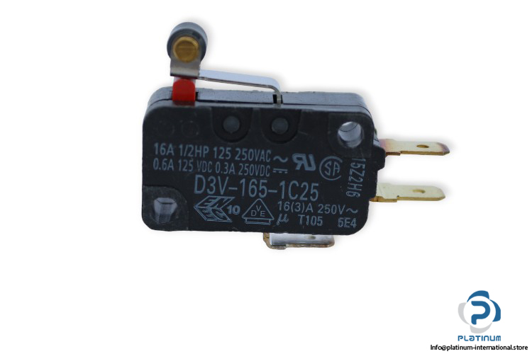 omron-D3V-165-1C25-basic-switch-(used)-1