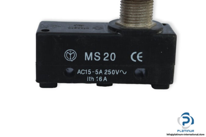 pizzato-MS20-micro-switch-(used)-2