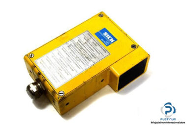 SICK-WSU-262-130-PHOTOELECTRIC-SAFETY-SWITCH3_675x450.jpg