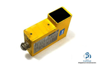 SICK-WSU-262-130-PHOTOELECTRIC-SAFETY-SWITCH_675x450.jpg