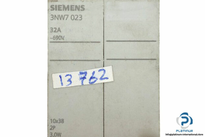 siemens-3NW7-023-cylindrical-fuse-holder-(used)-2